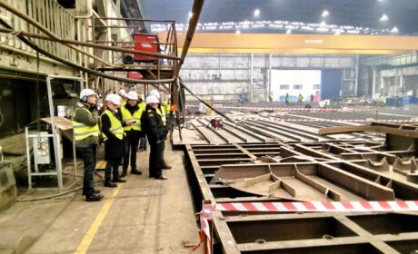 Ruszył proces montażu konstrukcji kadłuba Stawiacza Pław